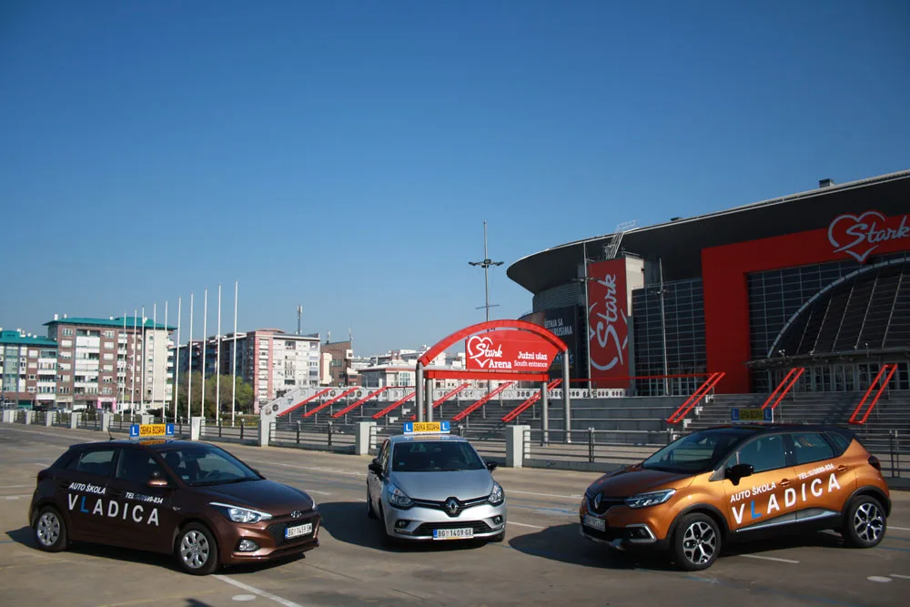 Auto škola Vladica – Novi Beograd Vozni park Auto škole Vladica na Novom Beogradu kod Arene
