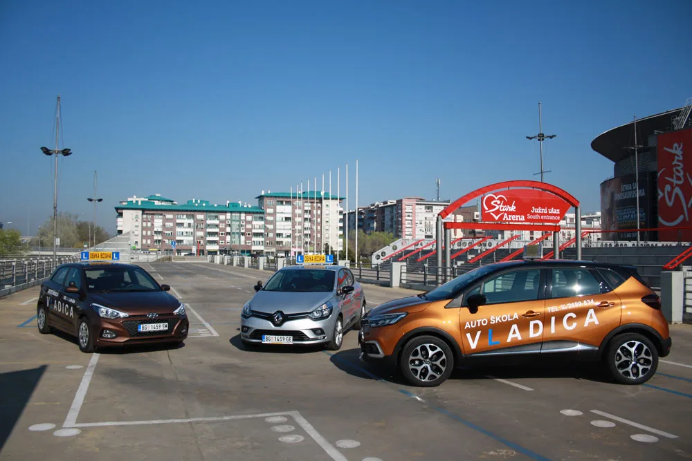 Auto škola Vladica – Novi Beograd Vozni park Auto škole Vladica na Novom Beogradu kod Arene