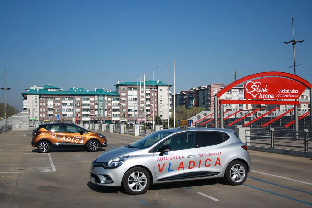 Auto škola Vladica – Novi Beograd Vozni park Auto škole Vladica na Novom Beogradu kod Arene