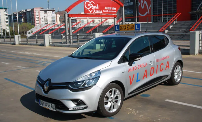 Renault Clio vozilo za obuku vozača B kategorije