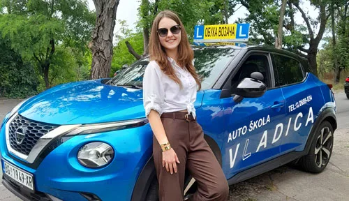 Auto škola za zaposlene – kako uskladiti obuku i posao